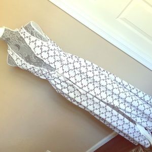 VS Victoria’s Secret Cover Up